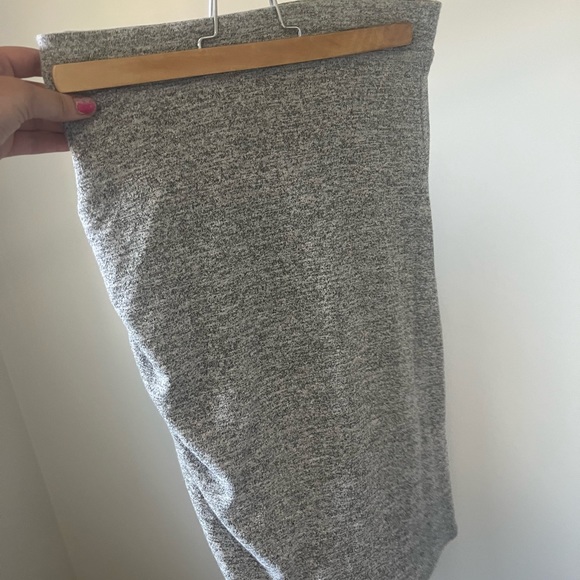 Grey wilred skirt - Picture 2 of 3